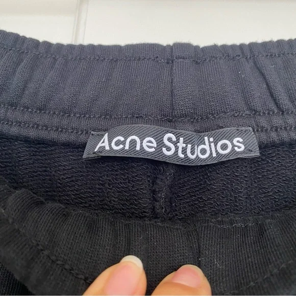 ACNE STUDIOS Cotton jersey shorts - black - Picture 6 of 11